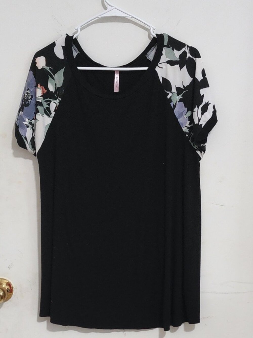 Cool Melon, Ladies Short Sleeve Top, Size 2XL
